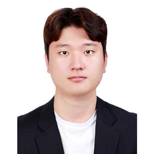 이진욱
